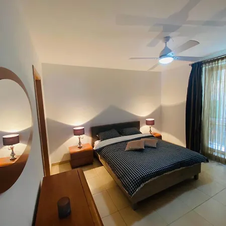 By The Sea Apartman *
